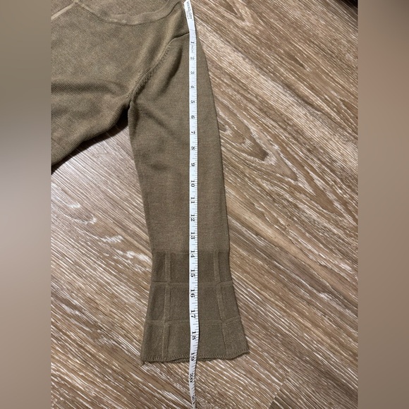 Calvin Klein Olive Green Knit Dress Size Small Cute Detail - Picture 7 of 8